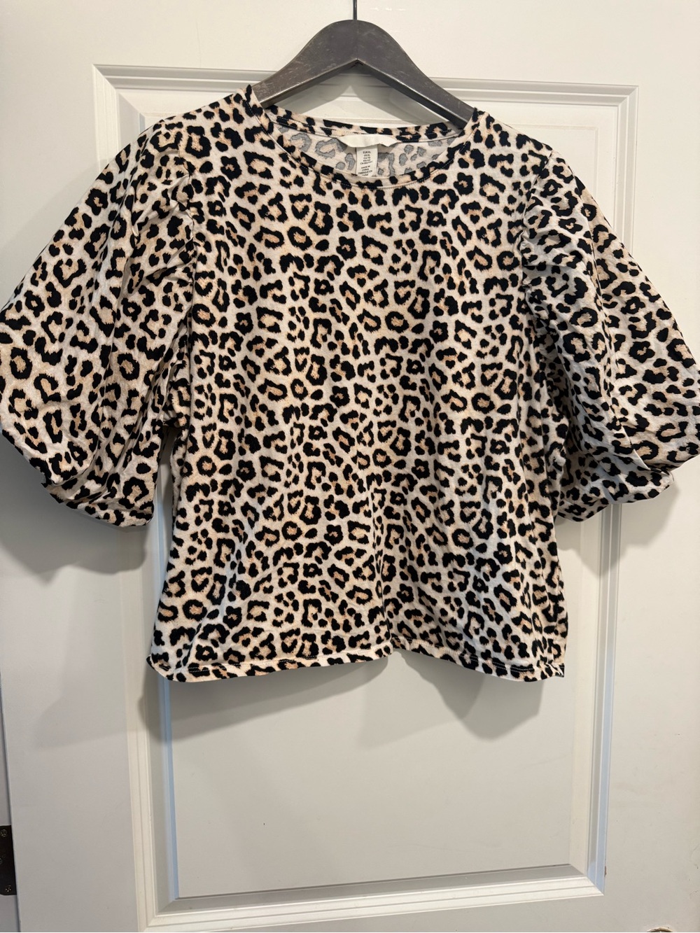 H&M Leopard Print Puff Sleeve Women's Top - Cream/Black